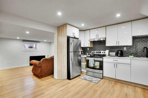 51 Taraglen Road Ne, Calgary, AB - Indoor Photo Showing Kitchen