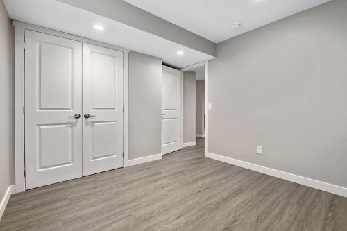 80 Wolf Gate, Okotoks, AB - Indoor Photo Showing Other Room