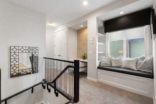 5 Riviera Crescent, Cochrane, AB - Indoor Photo Showing Other Room