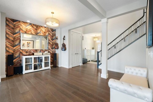 5 Riviera Crescent, Cochrane, AB - Indoor