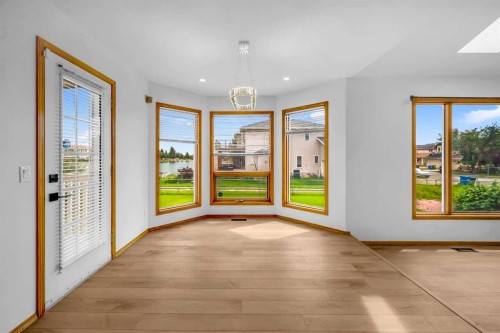 208 Coral Shores Bay Ne, Calgary, AB - Indoor Photo Showing Other Room
