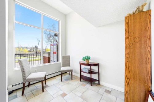 207-60 Promenade Way Se, Calgary, AB - Indoor