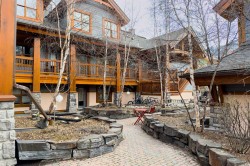207-404 Marten Street Banff, AB T1L 1A5