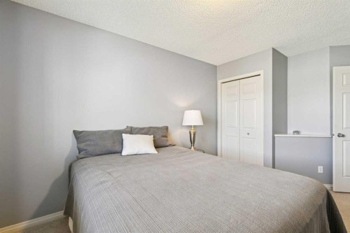 172 West Lakeview Circle, Chestermere, AB 