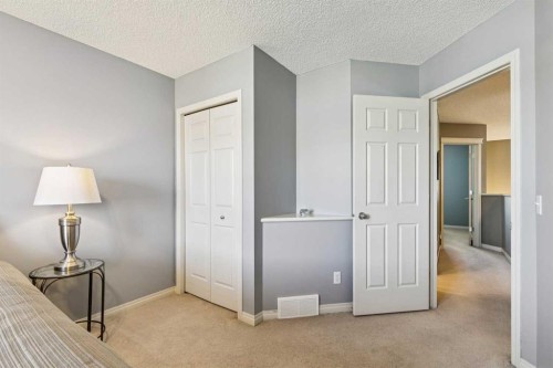 172 West Lakeview Circle, Chestermere, AB 