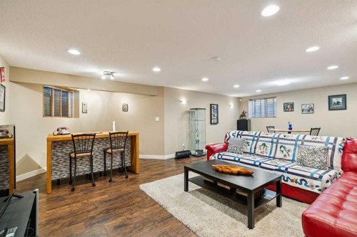 172 West Lakeview Circle, Chestermere, AB 