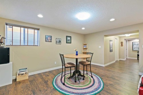 172 West Lakeview Circle, Chestermere, AB 