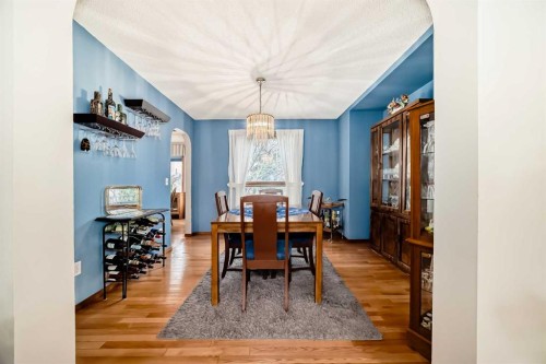 219 Hawkstone Close Nw, Calgary, AB - Indoor Photo Showing Dining Room