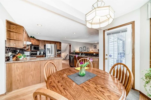 219 Hawkstone Close Nw, Calgary, AB - Indoor Photo Showing Dining Room