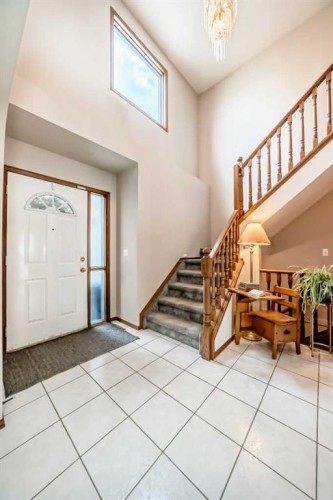 219 Hawkstone Close Nw, Calgary, AB - Indoor Photo Showing Other Room