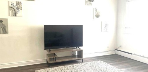 1309 12 Avenue Sw, Calgary, AB - Indoor Photo Showing Other Room