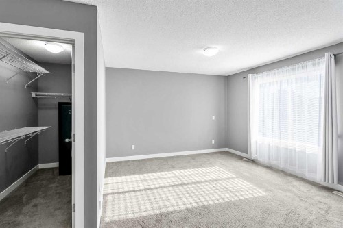 23 Marquis Link Se, Calgary, AB - Indoor Photo Showing Other Room