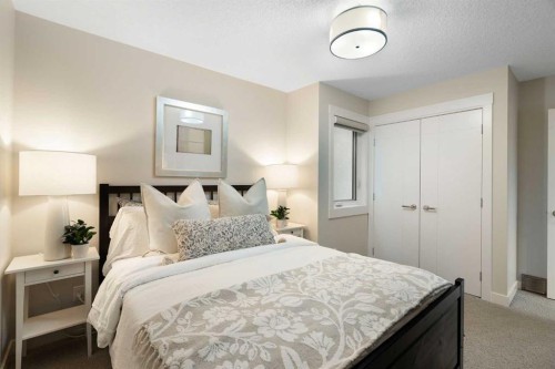 2201 Bowness Road Nw, Calgary, AB - Indoor Photo Showing Bedroom