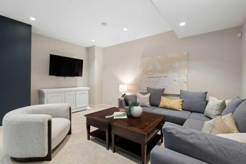 2201 Bowness Road Nw, Calgary, AB - Indoor Photo Showing Living Room