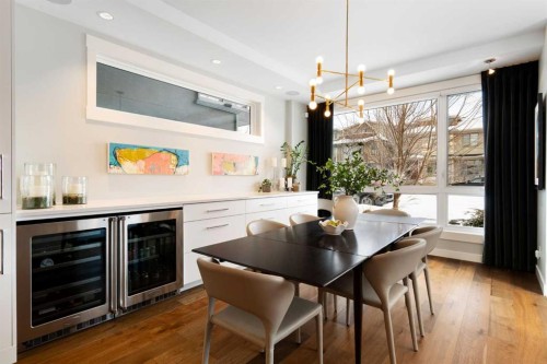 2201 Bowness Road Nw, Calgary, AB - Indoor Photo Showing Other Room