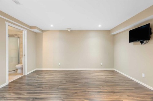 35 Walden Terrace Se, Calgary, AB - Indoor
