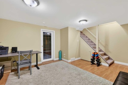 563 Regal Park Ne, Calgary, AB - Indoor