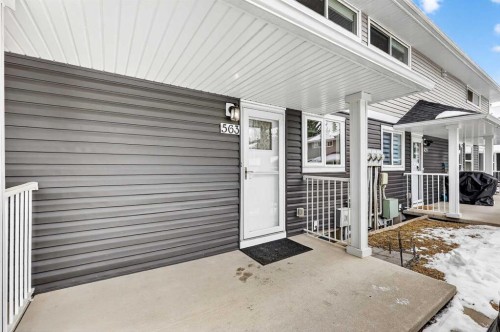 563 Regal Park Ne, Calgary, AB - Outdoor With Exterior