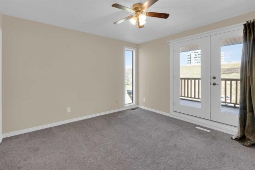 2537 9 Avenue Se, Calgary, AB - Indoor Photo Showing Other Room
