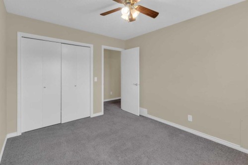 2537 9 Avenue Se, Calgary, AB - Indoor Photo Showing Other Room
