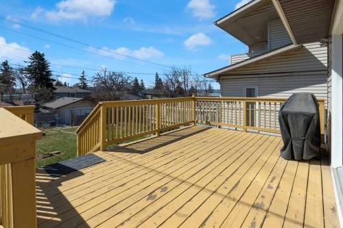 2537 9 Avenue Se, Calgary, AB - Outdoor With Deck Patio Veranda With Exterior
