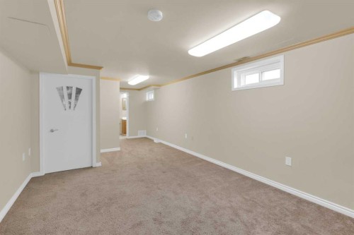 2537 9 Avenue Se, Calgary, AB - Indoor