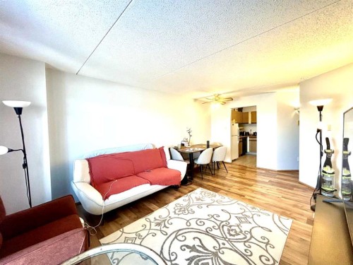 806-5204 Dalton Drive Nw, Calgary, AB - Indoor Photo Showing Living Room