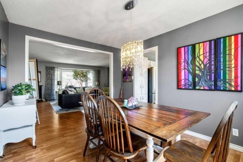 13 Maplewood Estates, Strathmore, AB - Indoor Photo Showing Dining Room