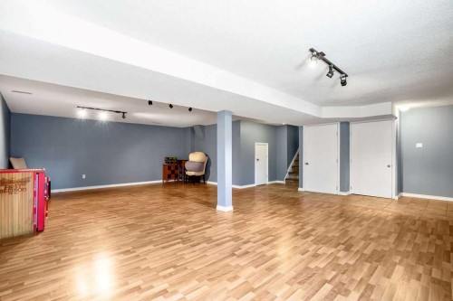 13 Maplewood Estates, Strathmore, AB - Indoor