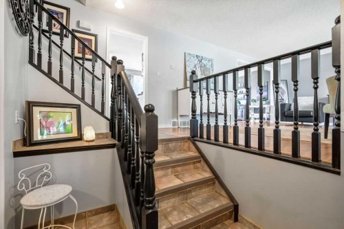 13 Maplewood Estates, Strathmore, AB - Indoor Photo Showing Other Room