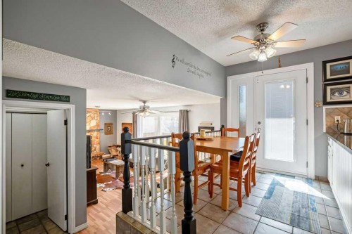 13 Maplewood Estates, Strathmore, AB - Indoor Photo Showing Dining Room