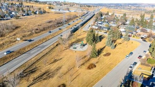 126 Winston Drive Sw, Calgary, AB - Outdoor With View