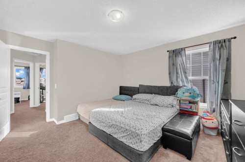 207 Elgin Meadows Gardens Se, Calgary, AB - Indoor Photo Showing Bedroom