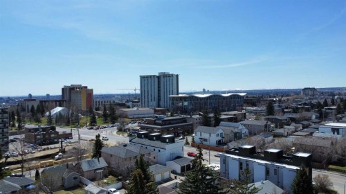 1009 18 Avenue Nw, Calgary, AB - Outdoor With View