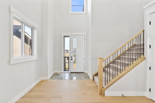 215 Kinniburgh Place, Chestermere, AB - Indoor Photo Showing Other Room