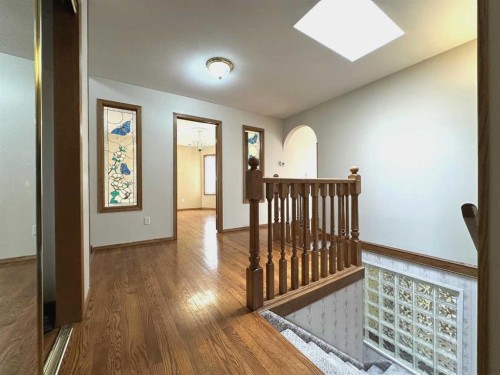 59 Edgebrook Circle Nw, Calgary, AB - Indoor Photo Showing Other Room