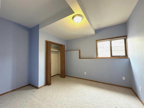 59 Edgebrook Circle Nw, Calgary, AB - Indoor Photo Showing Other Room