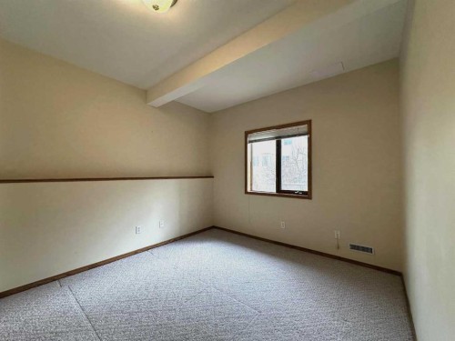 59 Edgebrook Circle Nw, Calgary, AB - Indoor Photo Showing Other Room