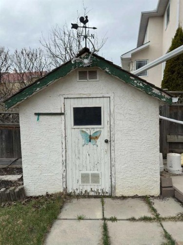 59 Edgebrook Circle Nw, Calgary, AB - Outdoor