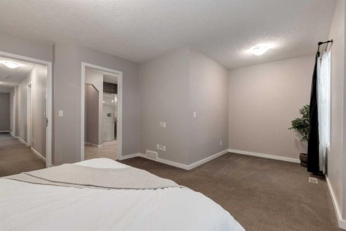 29 Sage Valley Circle Nw, Calgary, AB - Indoor Photo Showing Bedroom