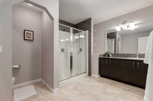 29 Sage Valley Circle Nw, Calgary, AB - Indoor Photo Showing Bathroom