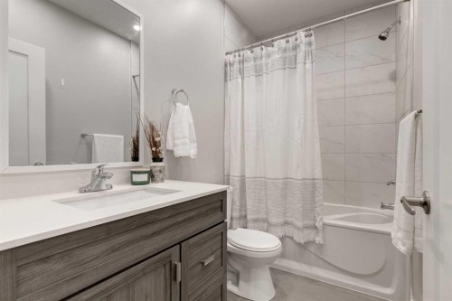 29 Sage Valley Circle Nw, Calgary, AB - Indoor Photo Showing Bathroom