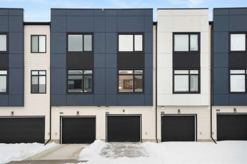 8528 21 Avenue Se, Calgary, AB - Outdoor With Balcony With Exterior