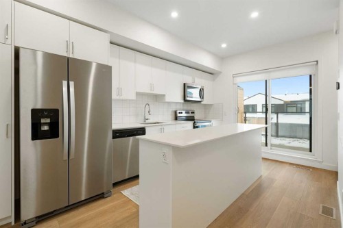 8528 21 Avenue Se, Calgary, AB - Outdoor With Balcony