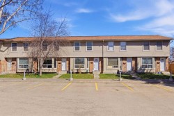 60-123 Queensland Drive SE Calgary, AB T2J 5J4