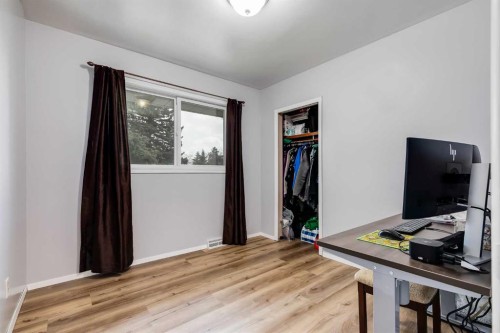 2021 38 Street Se, Calgary, AB - Indoor
