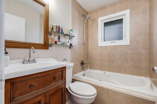 2021 38 Street Se, Calgary, AB - Indoor Photo Showing Bathroom