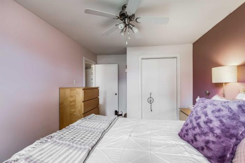 2021 38 Street Se, Calgary, AB - Indoor Photo Showing Bedroom