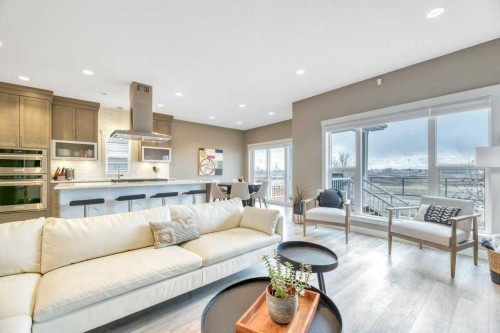 261 Wildrose Drive, Strathmore, AB - Indoor Photo Showing Living Room