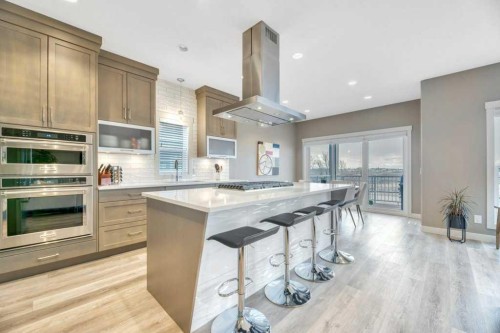 261 Wildrose Drive, Strathmore, AB - Indoor Photo Showing Kitchen With Upgraded Kitchen